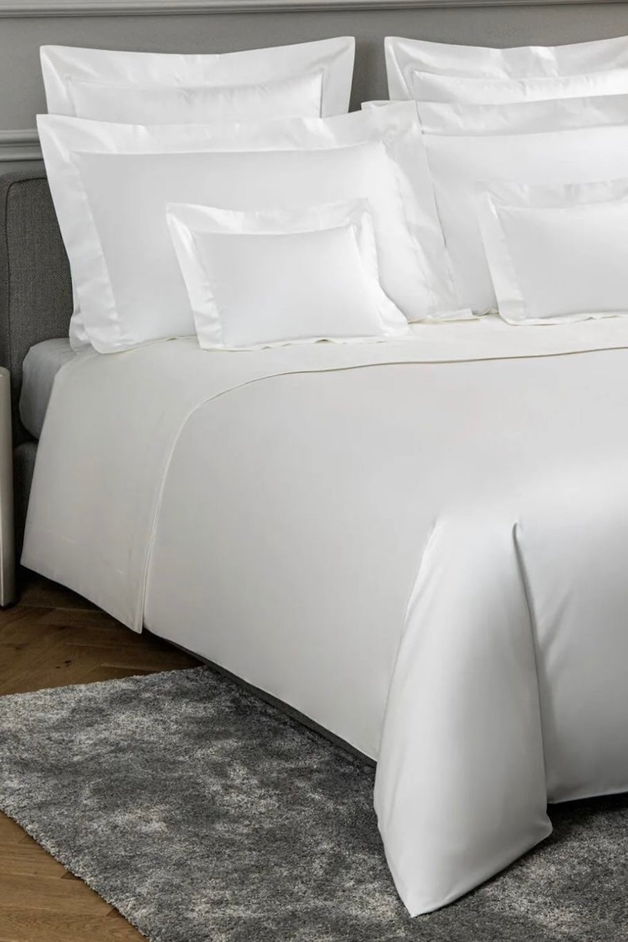 Sia White Top Sheet Set
