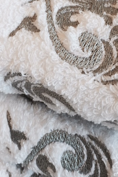 Sofie Silver Towel Set